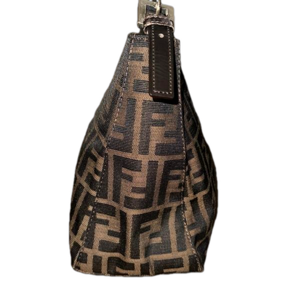 FENDI Baguette Handbag - Picture 5 of 14